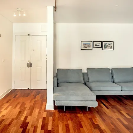 Downtown Riverside By Homing Lisbon