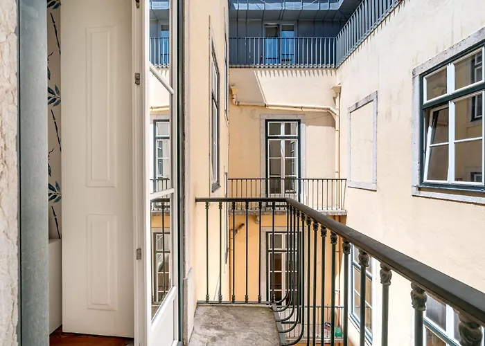 Downtown Riverside By Homing Lisbon